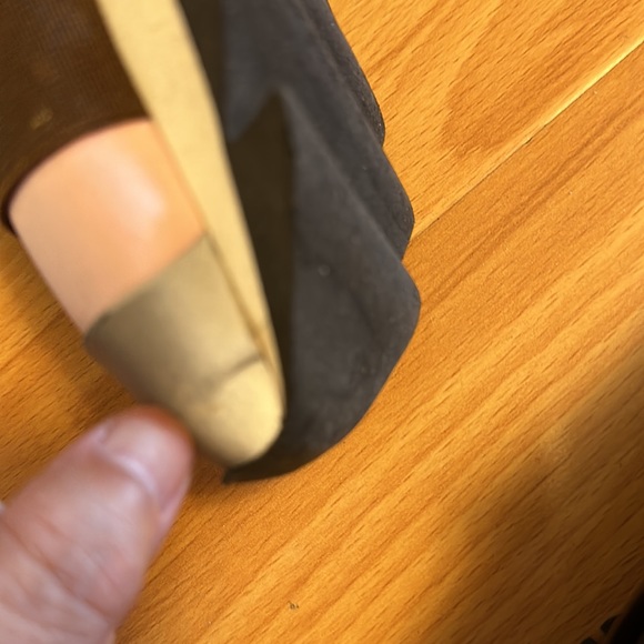 Dolce and Gabbana - Picture 8 of 8